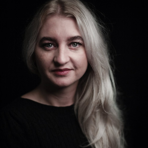 Evana Peetoom.jpg